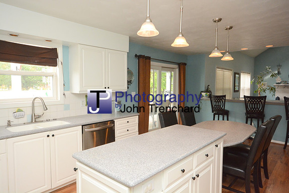 24 Kitchen