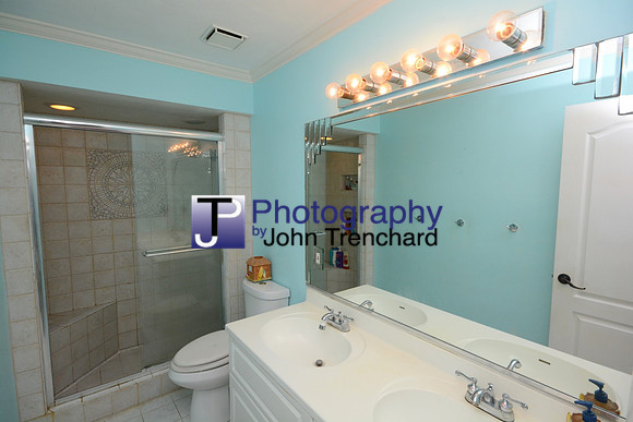 71 Bathroom